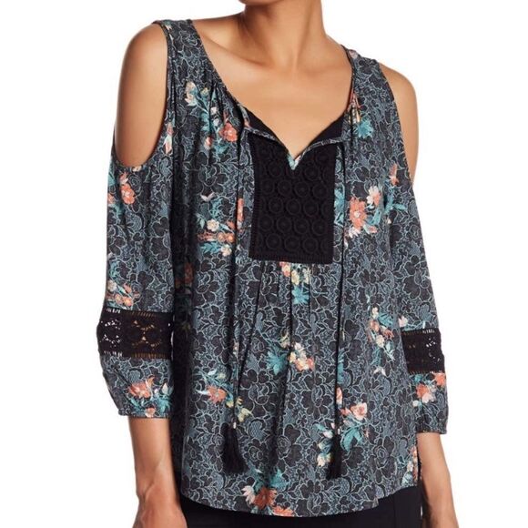 NWT Daniel Rainn cold shoulder blouse. Size small - Picture 1 of 3